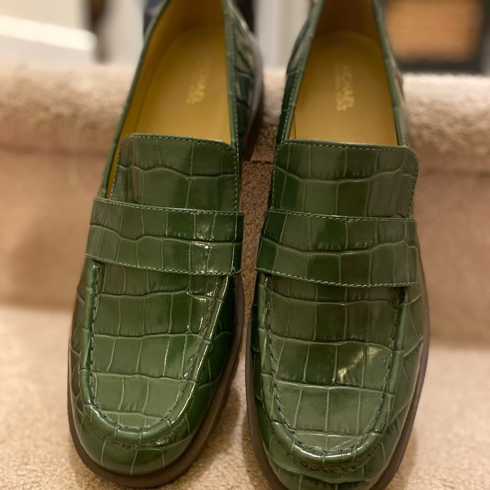 MK Loafers - Picture 6 of 8